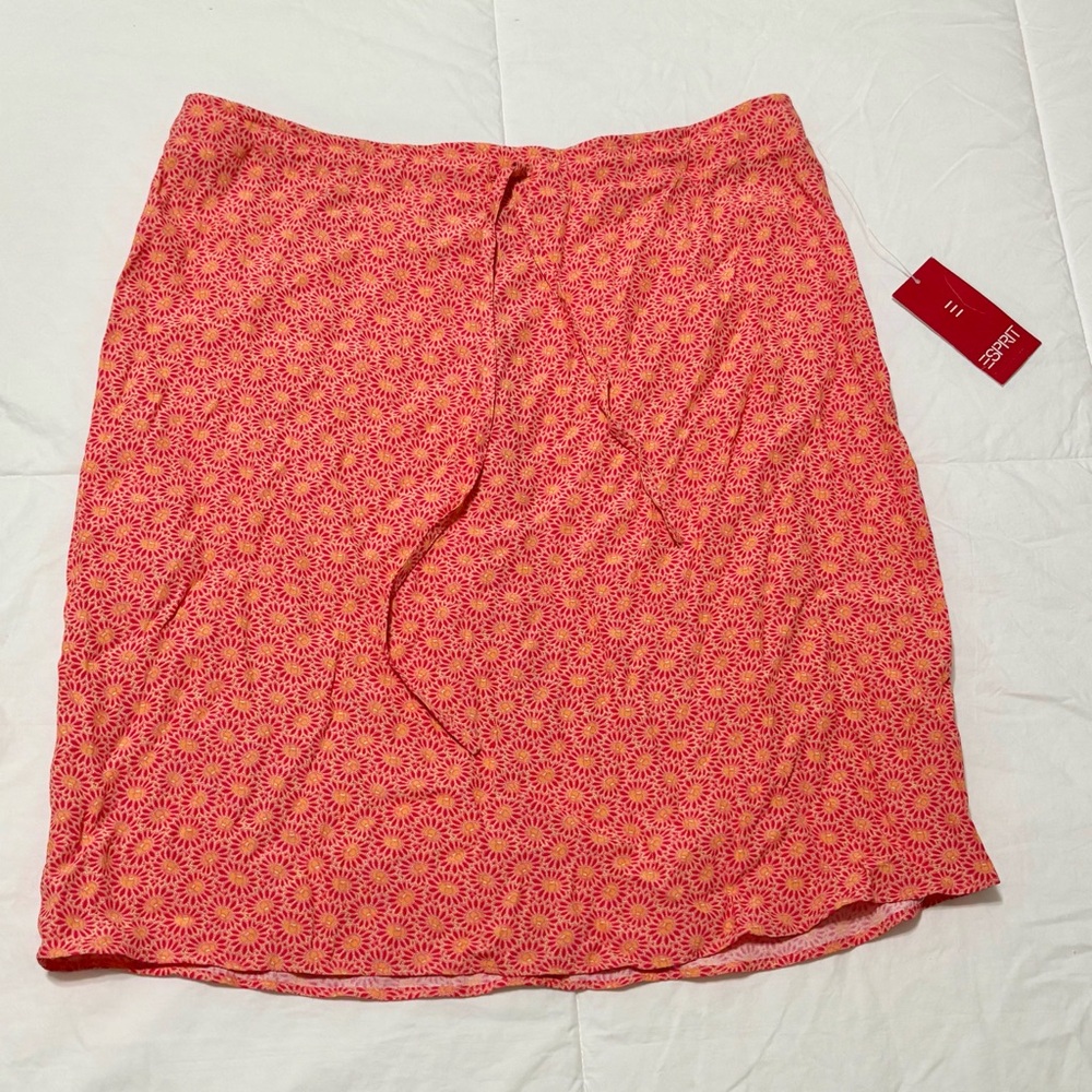 Sold - Picture 1 of 6